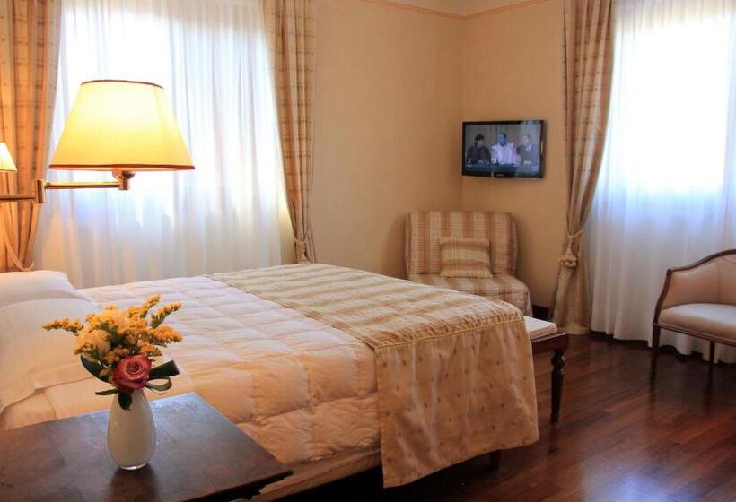 Номер Стандарт Трехместный, & Ristorante Degli Angeli
