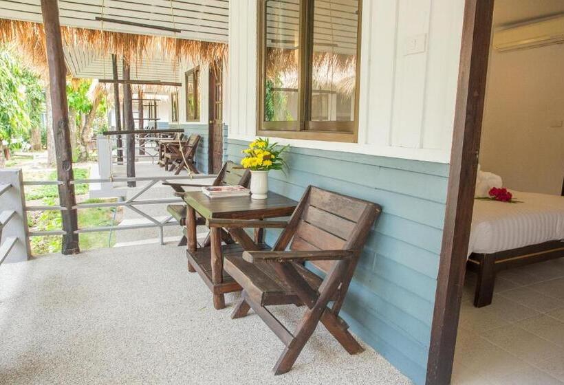 수피리어 코티지, Adarin Beach Resort