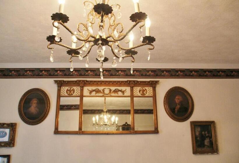 디럭스 4인 룸, Bluefield Inn, A Select Registry Propery