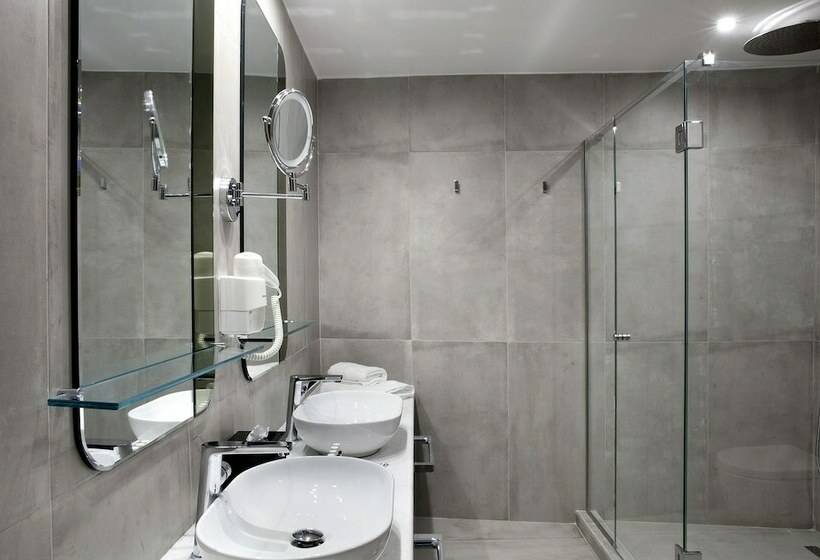 이그제큐티브 스위트, Wyndham Athens Residence