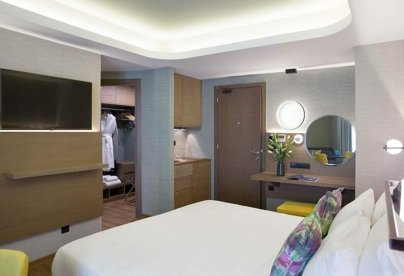 주니어 스위트 도시 전망, Wyndham Athens Residence