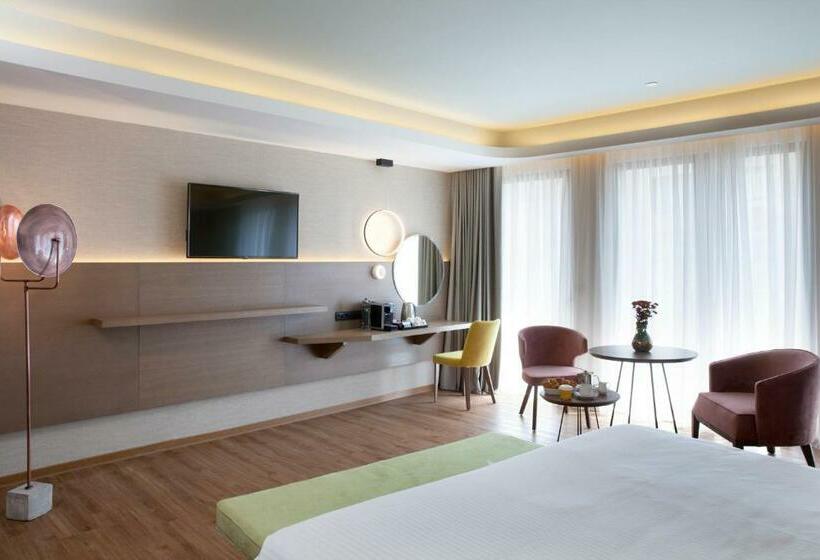 이그제큐티브 룸, Wyndham Athens Residence