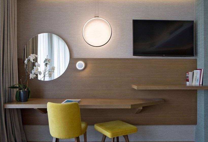 이그제큐티브 스위트, Wyndham Athens Residence
