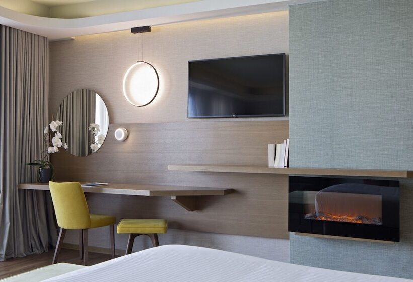 이그제큐티브 스위트, Wyndham Athens Residence