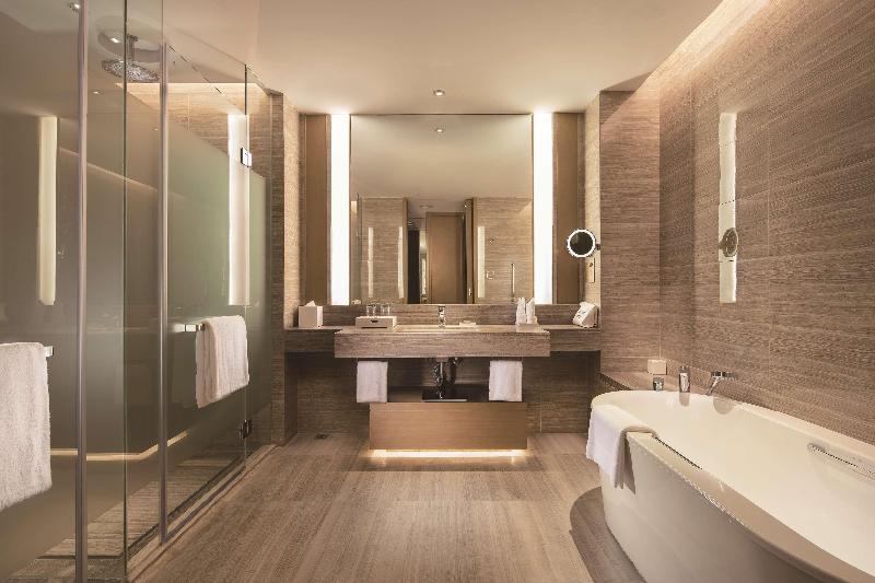 اتاق اجرایی با تخت بزرگ, Hilton Shenyang
