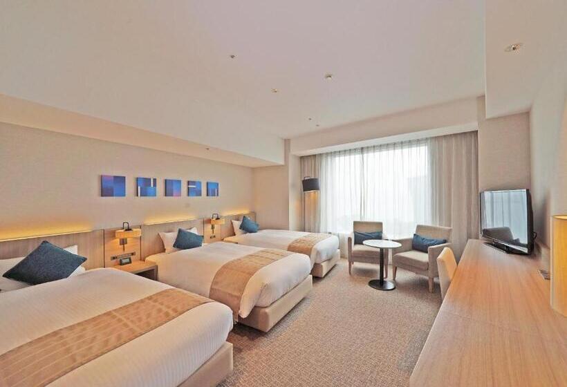 חדר סטנדרט לשלושה, The Square Hotel Yokohama Minatomirai