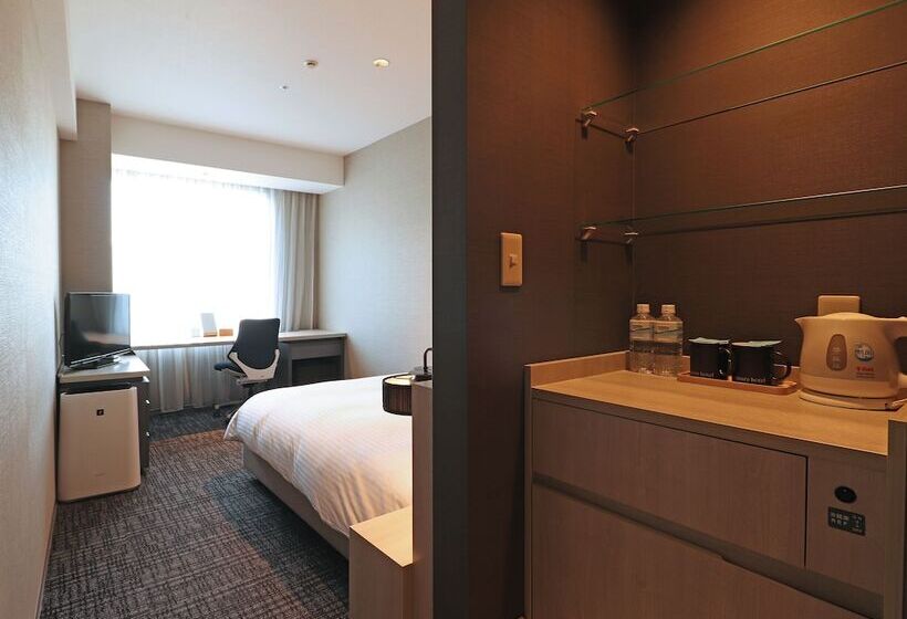 חדר אקונומי, The Square Hotel Yokohama Minatomirai