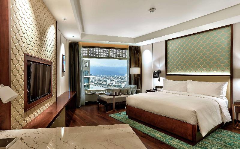 اتاق اجرایی با چشم‌انداز دریا, Hilton Da Nang