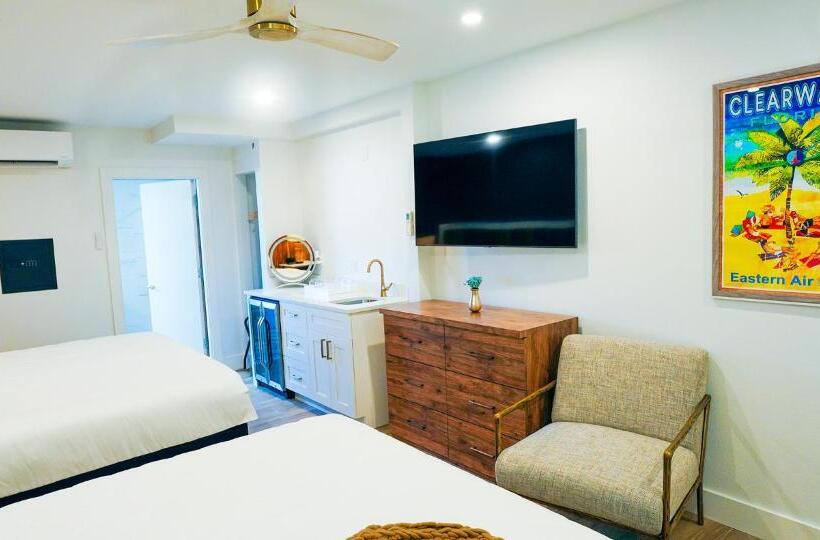 חדר דלוקס נוף בריכה, Ivory Sands Beach Suites