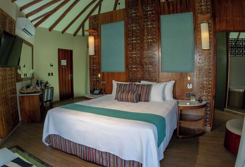Bangalô Standard, Palafitos Overwater Bungalows Catamarán, Cenote & More Inclusive
