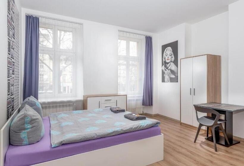 חדר סטנדרט, Hostel 70s And Queen Apartments