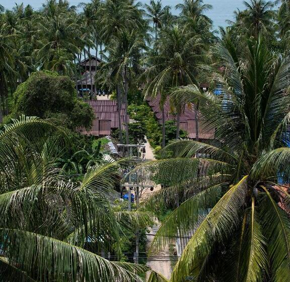 Superior bungalow garden view, Moonwalk Lanta Resort