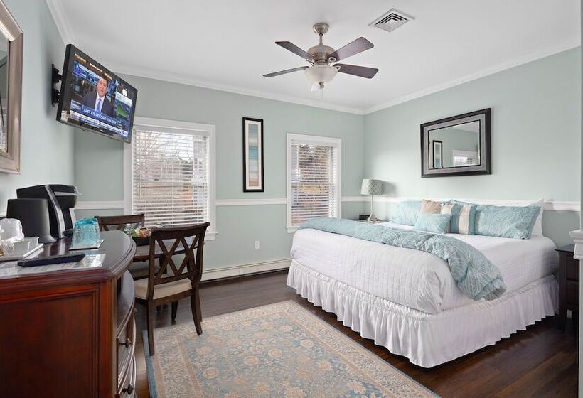 Номер Deluxe Кровать Кинг, The Beacon Waterfront Inn