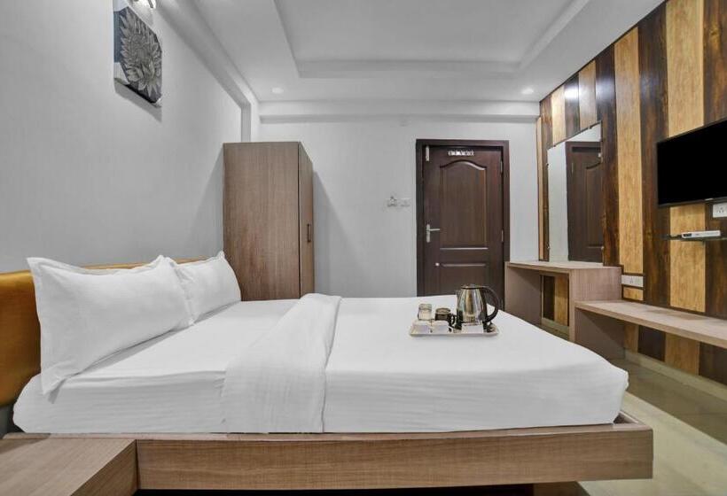 Трехместный Номер Deluxe, Super Townhouse Divya Palace