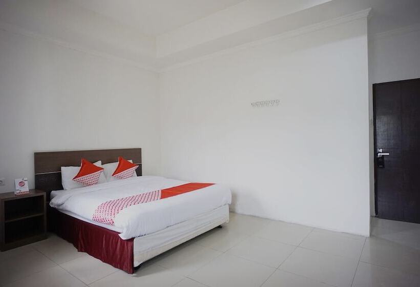 Quarto Deluxe, Her Mandiri Guest House