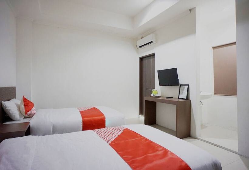 Quarto Deluxe, Her Mandiri Guest House