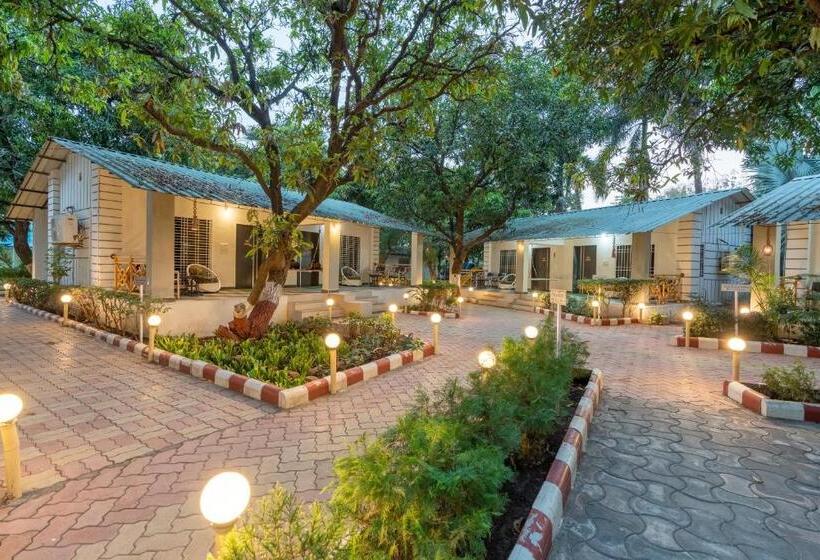 Номер Deluxe, Saavaj Resort, Sasan Gir   Where Wilderness Meets Luxury