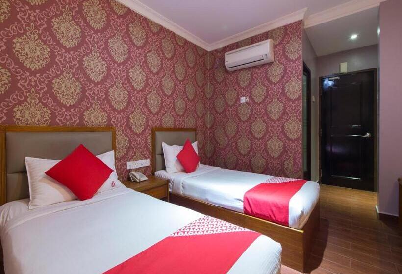 اتاق استاندارد, Lebuh Queen City