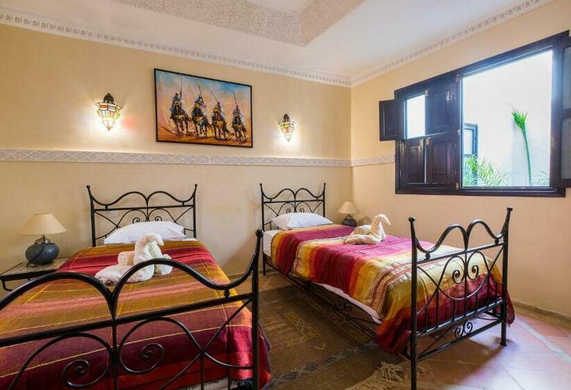اتاق استاندارد سه نفره, Riad Toyours