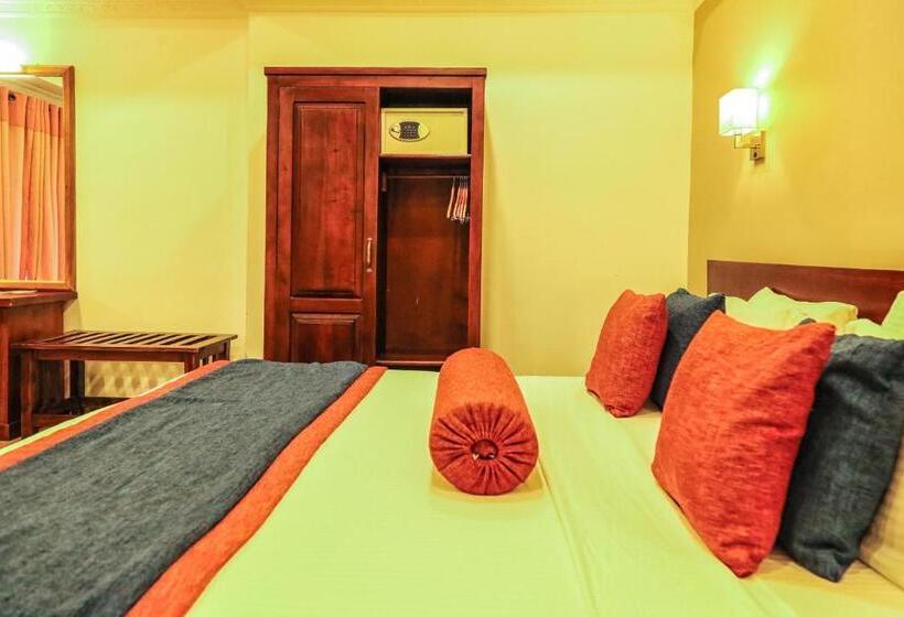 Quarto Superior, Oak Ray Ella Gap