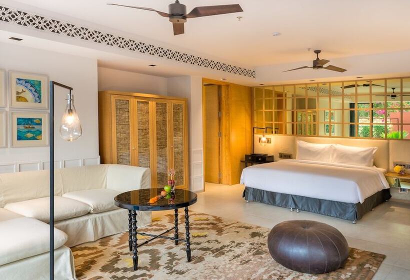 سوییت با استخر, Azaya Beach Resort