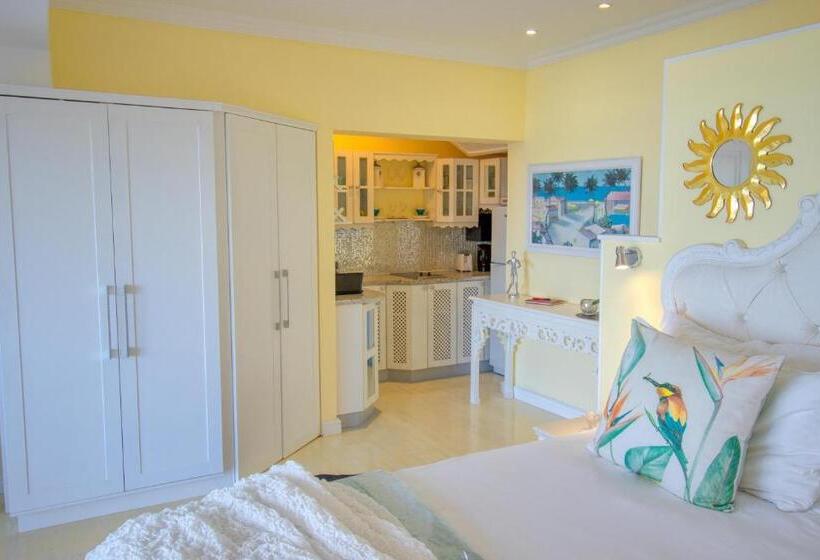 Студия Стандарт Вид на Море, Haus Am Strand   On The Beach