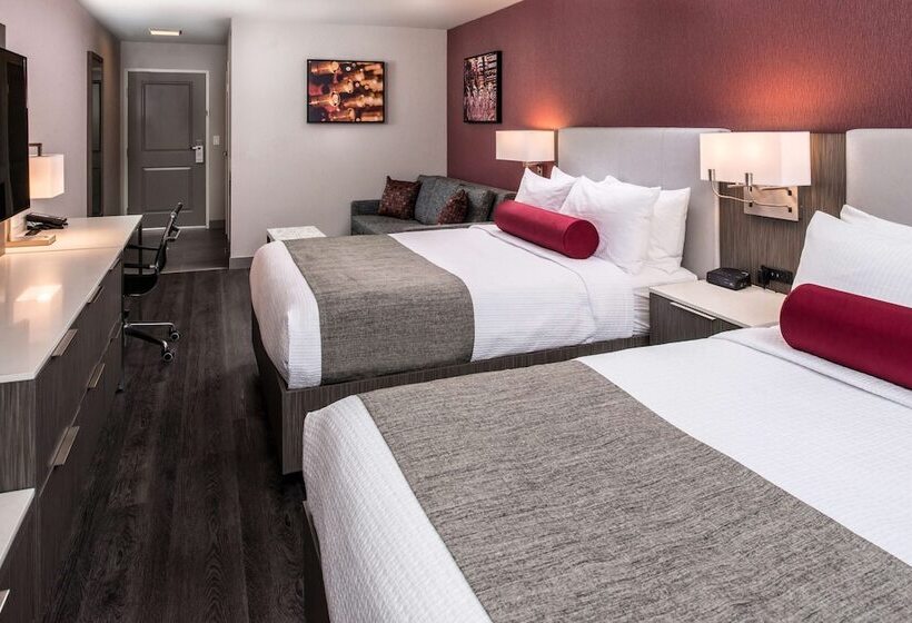 Люкс Адаптированный для Инвалидов, Best Western Plus Temecula Wine Country Hotel & Suites