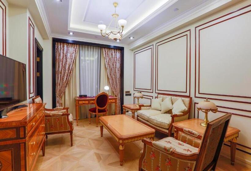 سوئیت پریمیوم, Golden Palace Hotel Yerevan