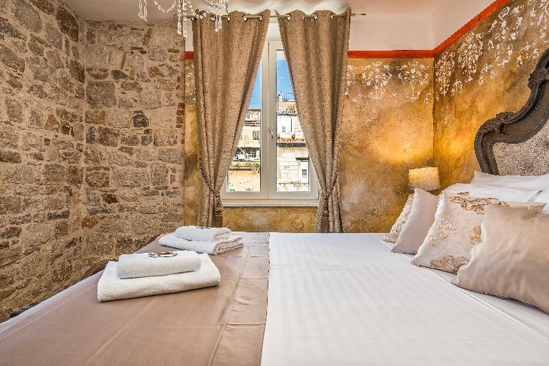 디럭스 룸, Plaza Marchi Old Town   Mag Quaint & Elegant Boutique Hotels