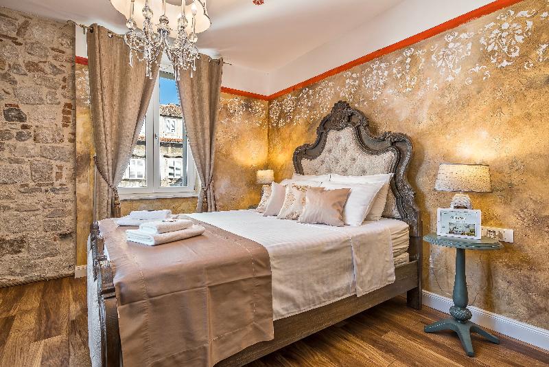 디럭스 룸, Plaza Marchi Old Town   Mag Quaint & Elegant Boutique Hotels