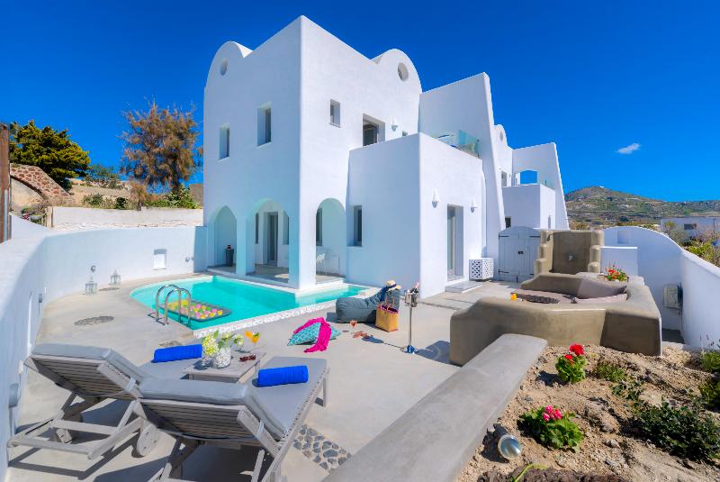 Люкс с Бассейном, White Harmony Suites