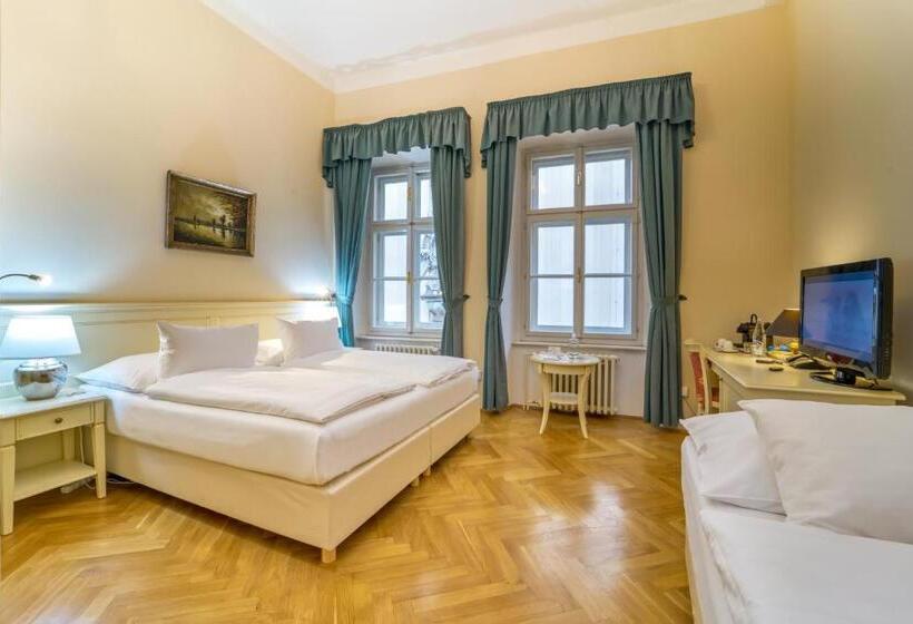 اتاق استاندارد, Josephine Old Town Square Hotel   Czech Leading Hotels