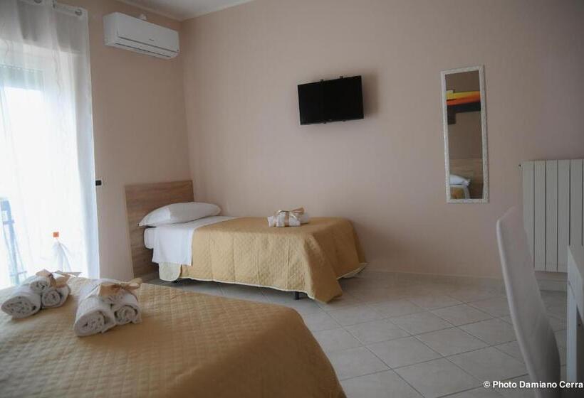 Номер Стандарт Трехместный, B&b Lamezia Airport
