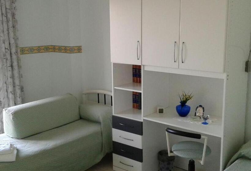 Quarto Deluxe Vista Mar, Il Tuo Letto Sullo Stretto