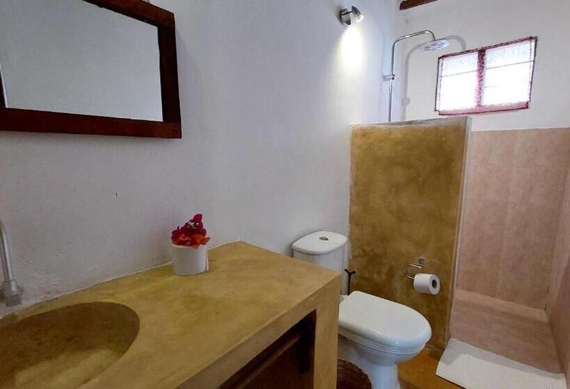 Номер Стандарт, Mawimbi Bungalows