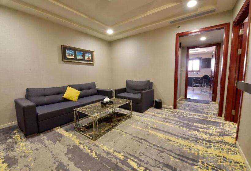 Апартаменты 3 Спальни, Bram Suites