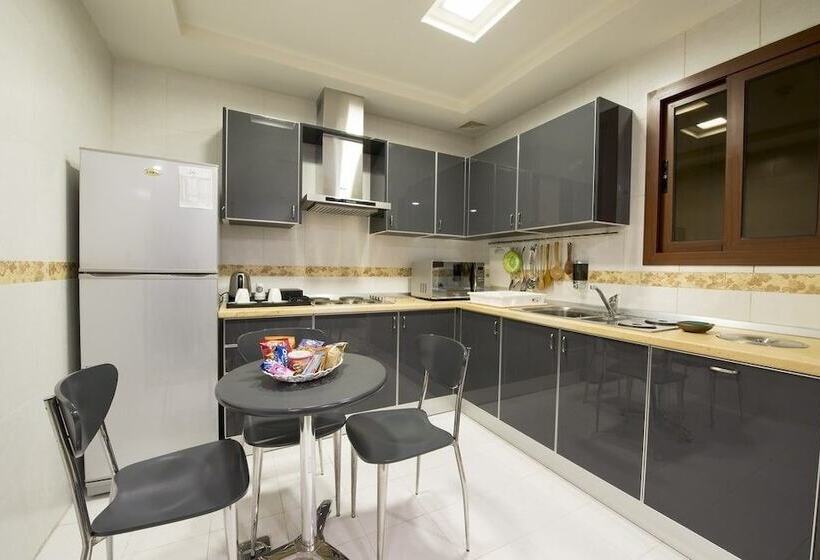 Апартаменты 3 Спальни, Bram Suites
