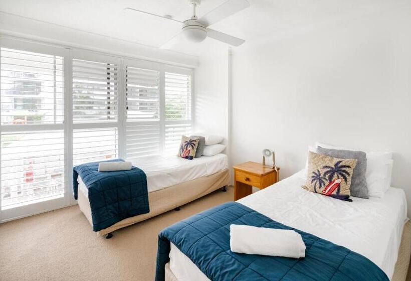 Апартаменты 3 Спальни, Cashelmara Beachfront Apartments
