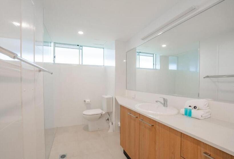 Апартаменты 2 Спальни, Cashelmara Beachfront Apartments