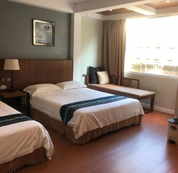 家庭间, Celosia Chiang Mai