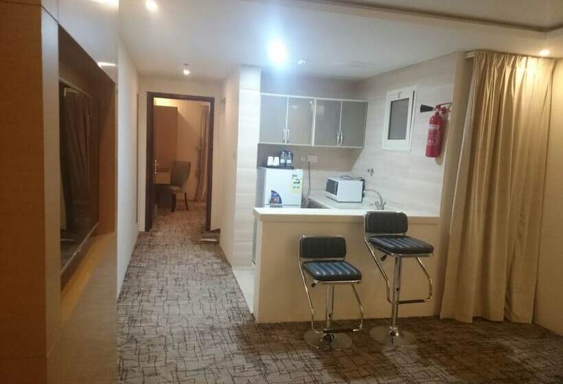 수피리어 스위트, Lavona Inn