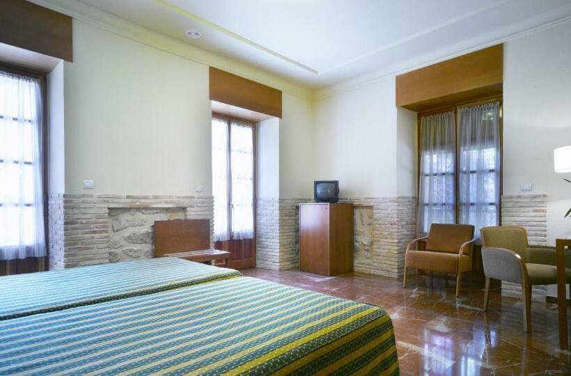 Семейный Номер, Balneario De Archena   Hotel Termas