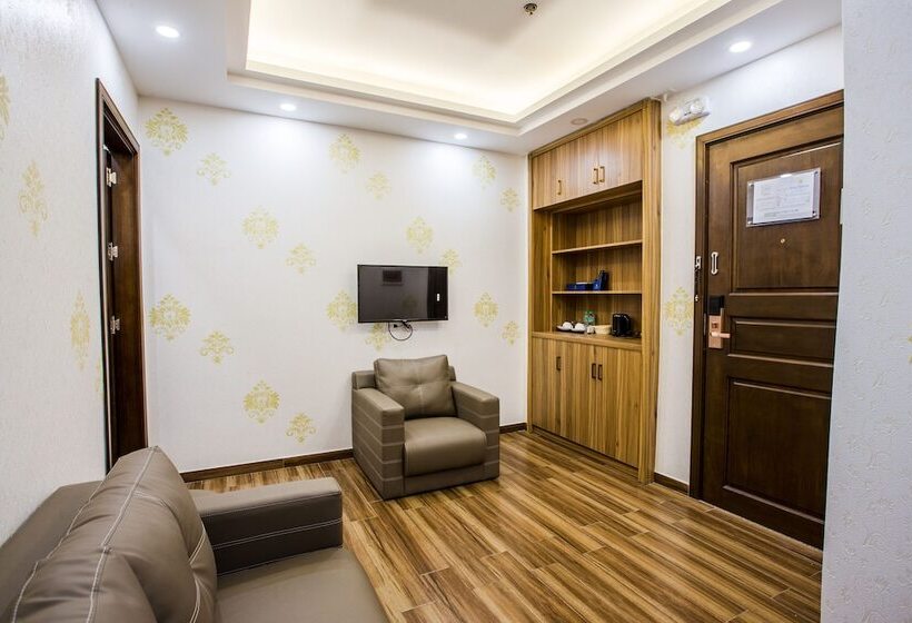 Люкс Повышенной Комфортности, Costa Palawan Resort