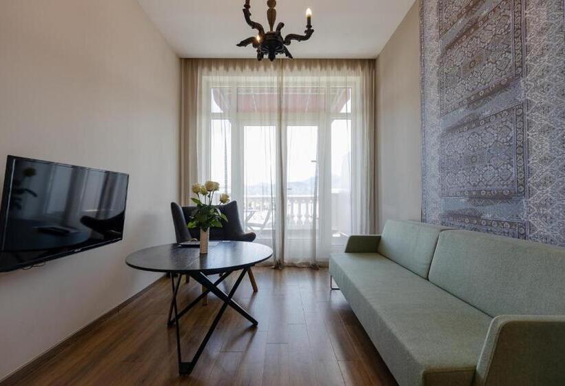 اتاق لوکس با بالکن, Le Port Boutique Apart