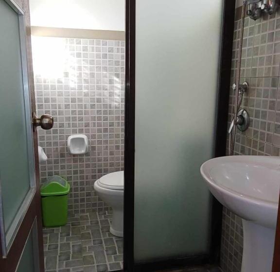 Quarto Familiar, Vali Joe Travel Lodge