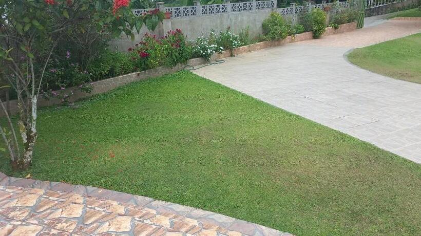 اتاق استاندارد با چشم‌انداز باغ, Loversnest Self Catering