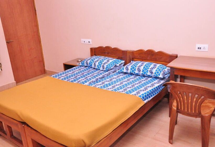 디럭스 룸, Anjuna Blue Resort