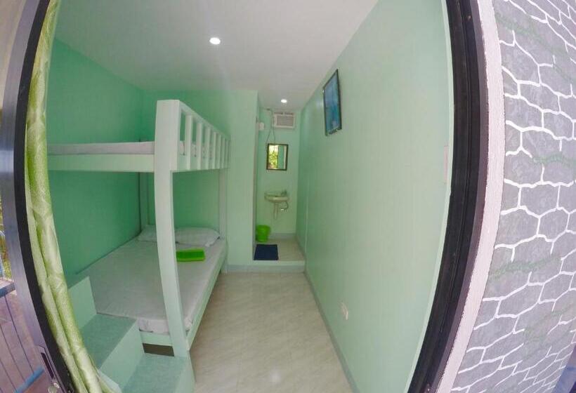 Quarto Quádruplo Economy, The Biggies Inn