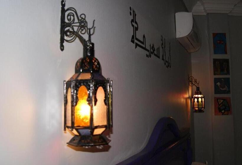 חדר דלוקס, Riad Tingis