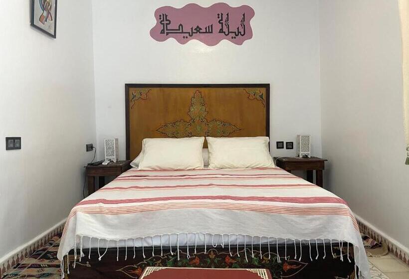 חדר סטנדרט, Riad Tingis